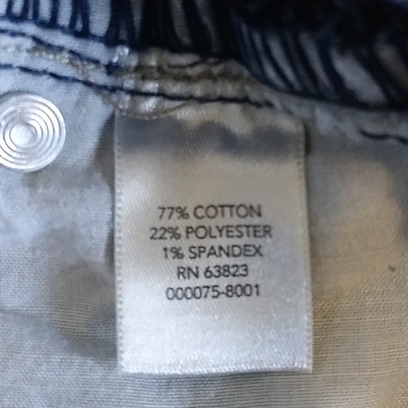 Capris - Picture 5 of 6